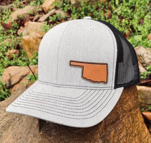 Load image into Gallery viewer, LHP0013 State Plain Leather Engraved Hat Patch Rawhide