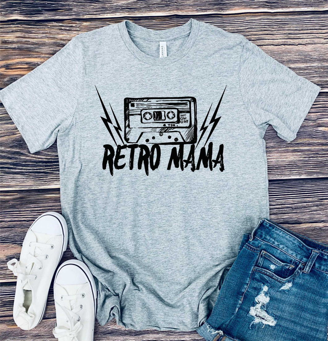 699 Retro Mama